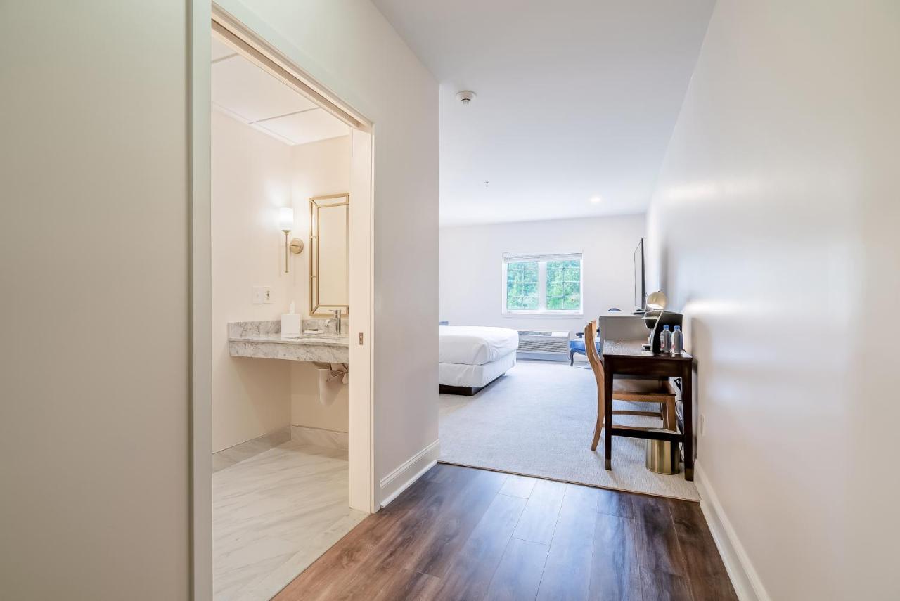 Chateau Renault Egg Harbor City Eksteriør billede